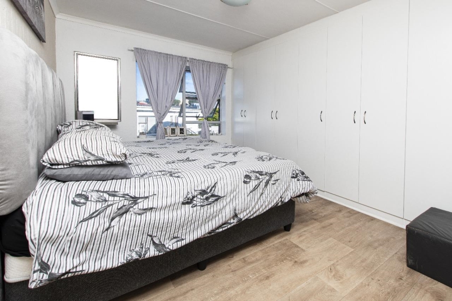 To Let 3 Bedroom Property for Rent in Dana Bay Western Cape